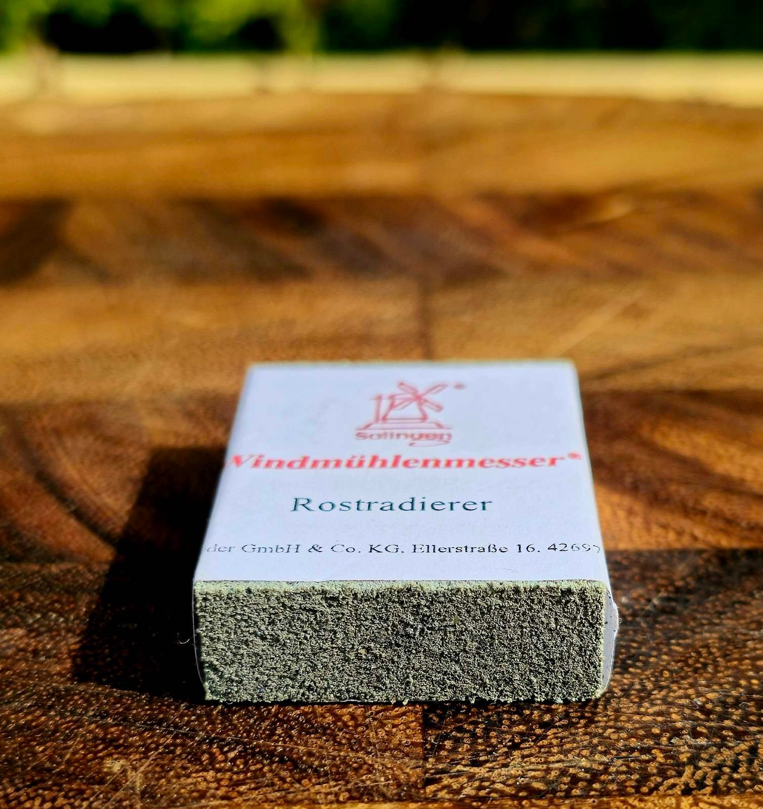 Rūdžių šalinimo trintukas „Rostradiere“ – greitas būdas atnaujinti peilio ašmenis