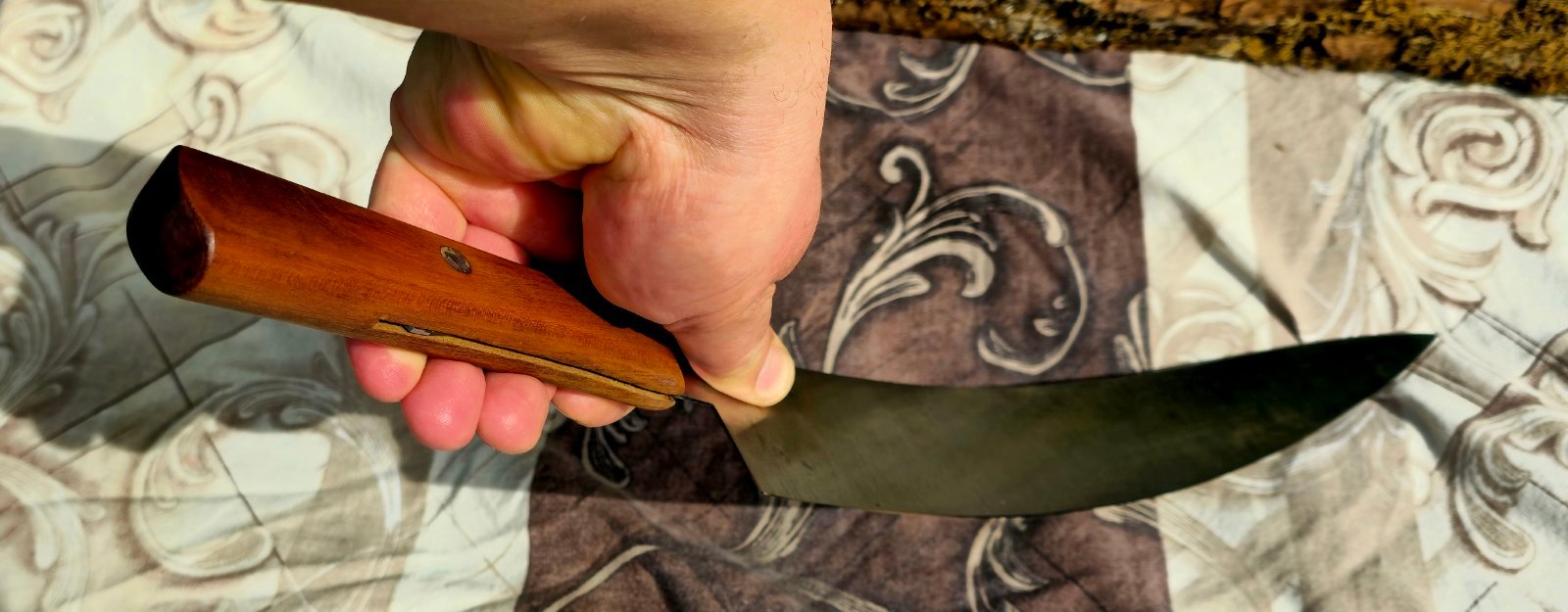 Virtuvinis peilis su natūralaus medžio rankena – klasika, kuria pasitiki ranka - Image 4