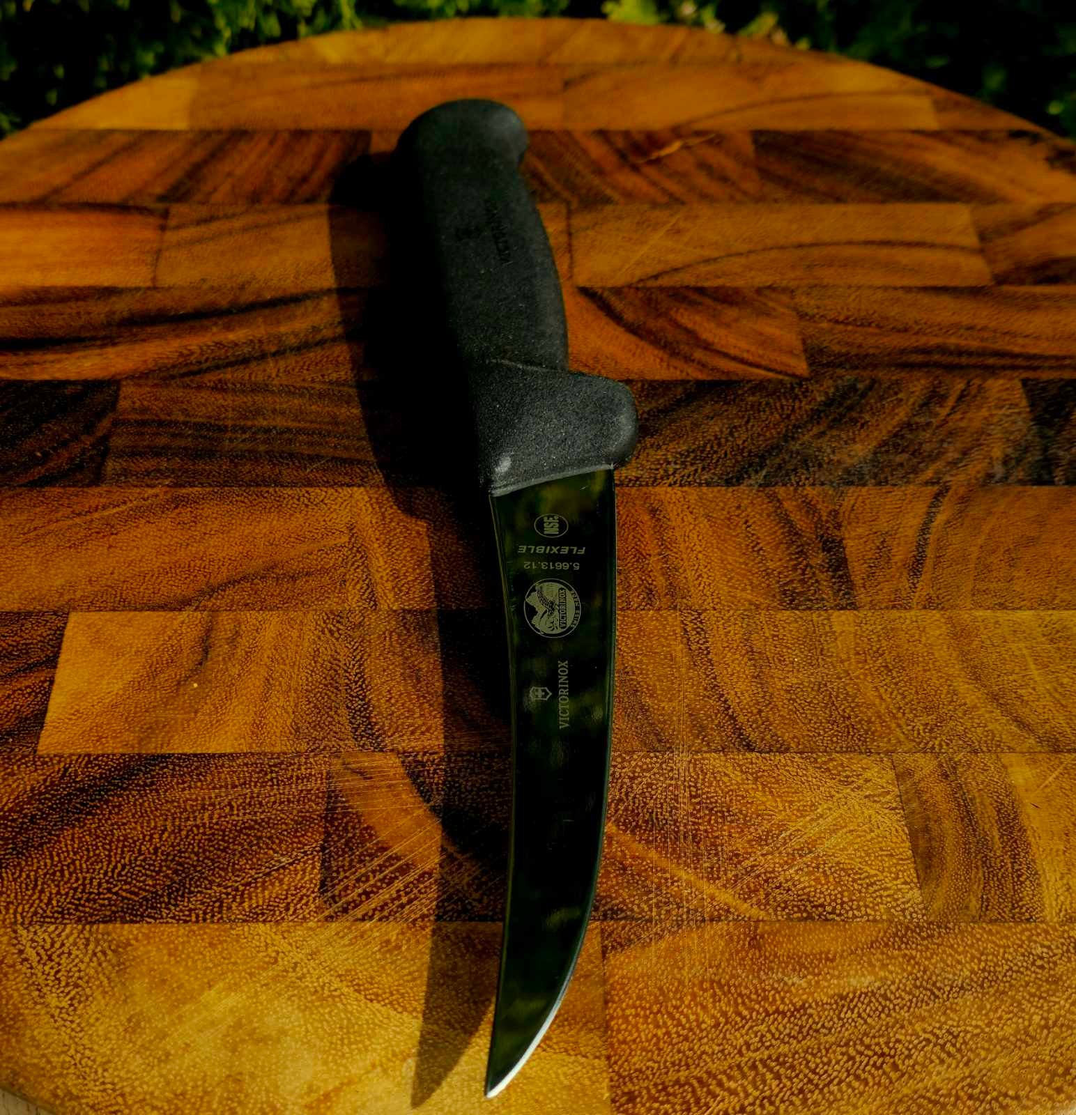 „Victorinox“ lankstus iškaulinimo peilis – šveicariška precizika profesionalams - Image 2