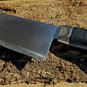 Parduodamas japoniško stiliaus Santoku peilis su plastikine rankena