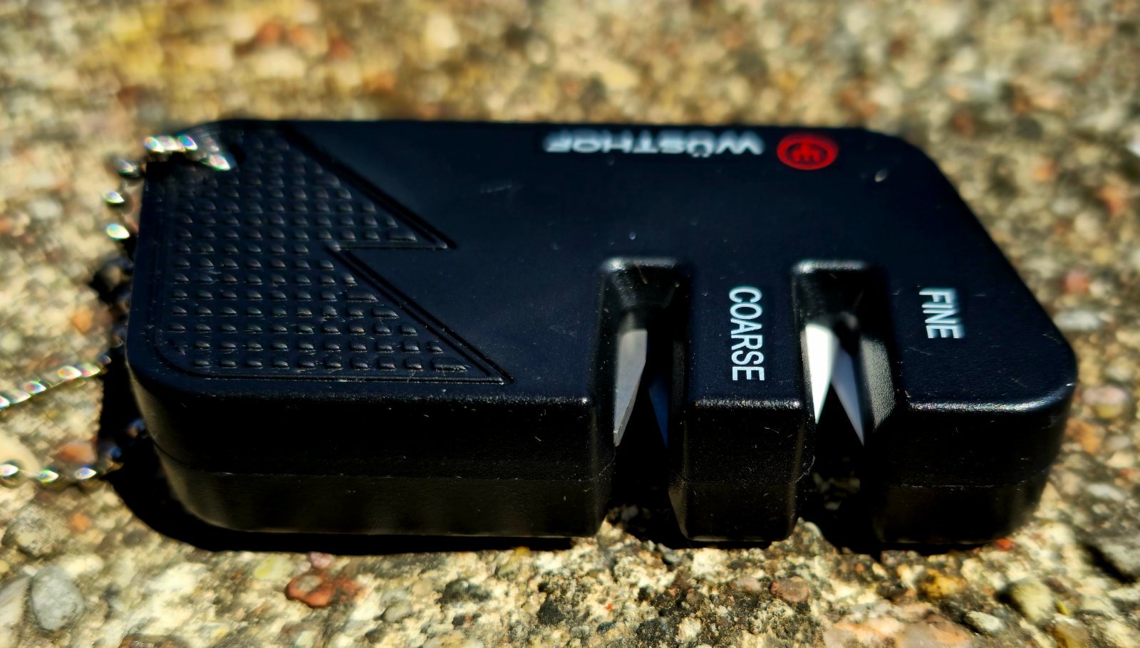 WÜSTHOF dvipusis kišeninis peilių galąstuvas – greitas ir praktiškas aštrumo sprendimas - Image 2