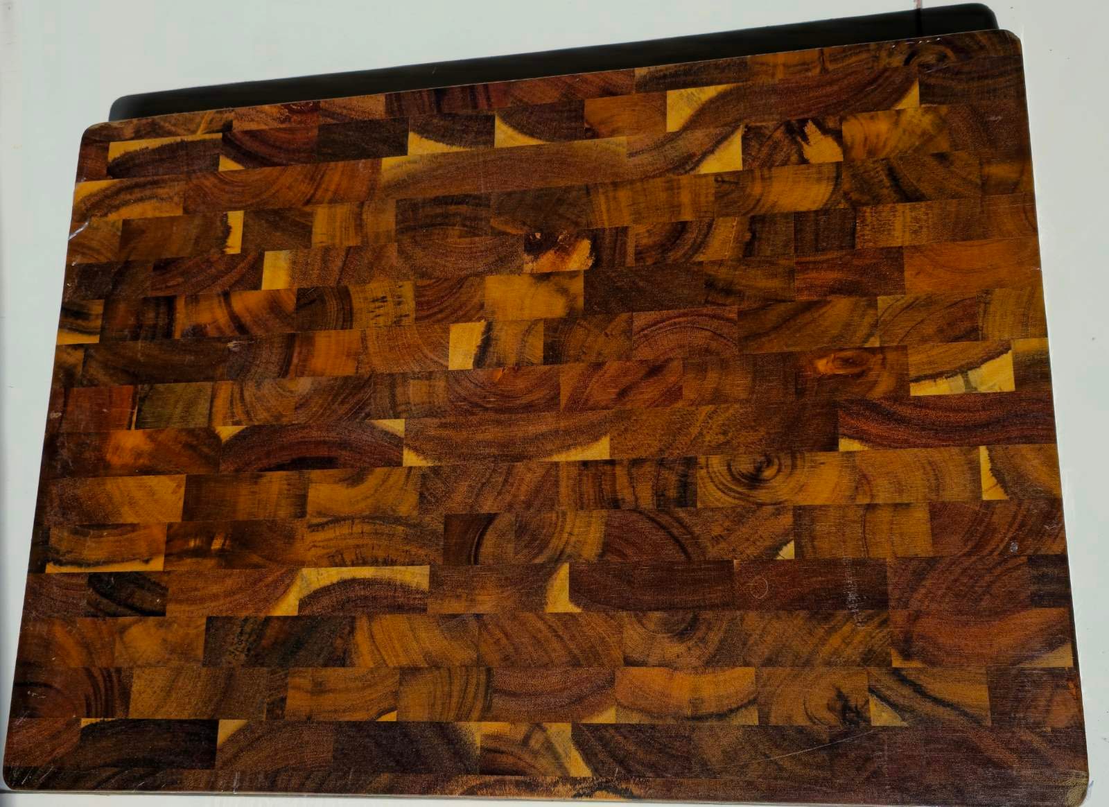 Klijuoto akacijos medžio pjaustymo lentelė – 42×30×2.5 cm