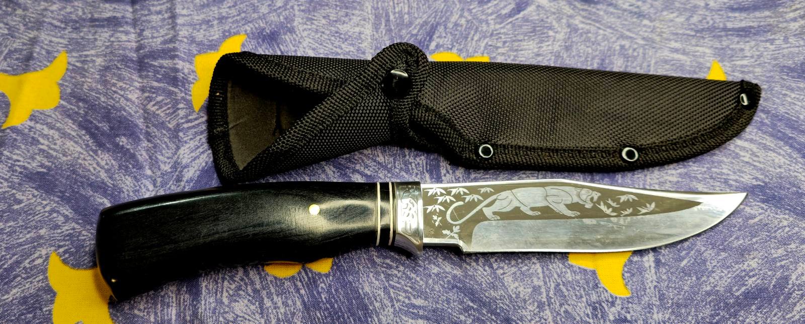 „Kandar“ universalus peilis su graviruotu 420 plieno ašmeniu