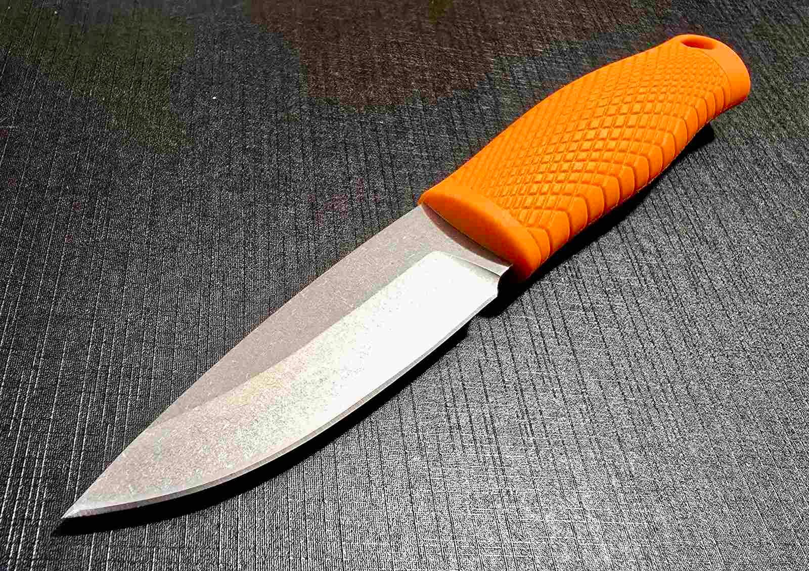 Kompaktiškas universalus peilis iš CPM 3V plieno (Oranžinis)